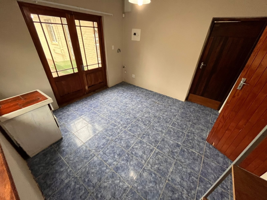 To Let 3 Bedroom Property for Rent in Sunrise On Sea Eastern Cape